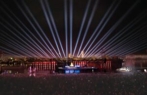 Riesige Beleuchtungsdistanzen bei der Linzer Klangwolke