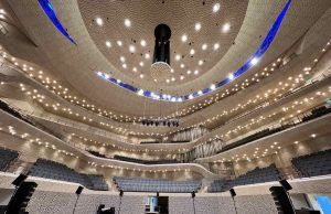 ArcSystem Pro Eight-Cell für die Elbphilharmonie