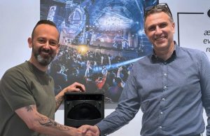 Germán Ramos leitet technische Abteilung bei DAS Audio Javier Navarro und Germán Ramos (von links, Foto: DAS Audio)