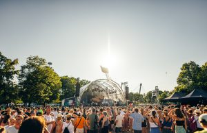 Über 700.000 Konzertbesucher im Olympiapark München Sommernachtstraum 2023 am 15. Juli im Olympiapark (Foto: Fabian Stoffers)