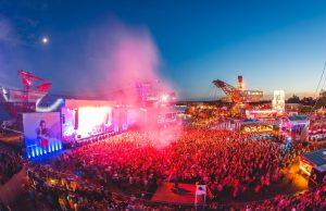 Neues Förderprojekt Eco2concert untersucht Nachhaltigkeit bei Festivals Festival-Location Ferropolis (Foto: Ferropolis Stiftung Industriekultur gGmbH)