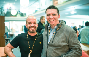 20 Jahre Messe-Dienstleistungen von Neumann & Müller aTobias Nitsch von N&M Iberia mit Matthias Rupieper (von links, Foto: Neumann & Müller)