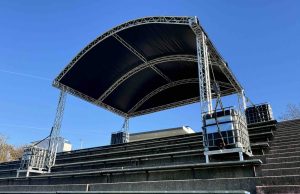 Temporäre Überdachung von Global Truss im Parkstadion