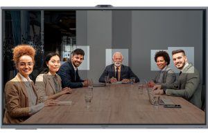 Maxhub präsentiert 92 Zoll Microsoft Teams Rooms Display Maxhub Display V7 (Foto: Maxhub)