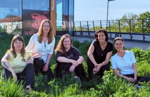 Beatsteaks wollen 30. Geburtstag nachhaltig in Berlin feiern Judith Engelhardt (Marketing & Nachhaltigkeitsmanagement Velomax), Dana Krüger (Projektleiterin Beatsteaks Shows Velomax), Amrei Karsch (Beneficial Events Loft Concerts), Tabea Kaplan (Geschäftsführung Loft Concerts), Sybil Franke (Geschäftsführung Velomax) (von links, Foto: Loft Concerts)