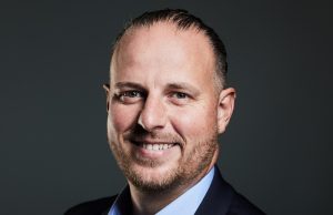 Kuchem Konferenz Technik holt Damian Mucko