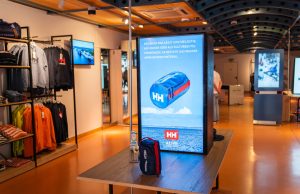 Helly Hansen-Store mit Digital Signage von Sony und xplace Multimedialer Pop-up Store Zukunftsraum (Fotos: Finja Thiede/Kiel-Marketing)