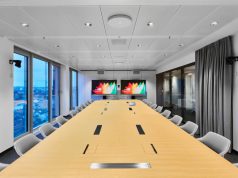 PIK installiert das Sennheiser TCC M bei der IHK Hannover PIK setzt für die IHK Hannover auf das Sennheiser TCC M (Fotos: PIK AG)