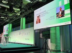 Video.Taxi: Live-Übersetzung und -Untertitelung für Events Live Übersetzung in Text und Ton bei der Veranstaltung Digitaler Staat 2025 in Berlin (Foto: Video.Taxi)