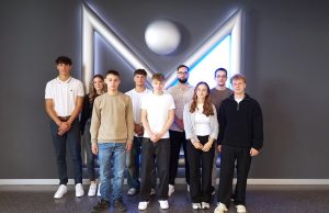 Ausbildungsstart: Layher heißt neun Nachwuchskräfte willkommen Die neuen Nachwuchskräfte bei Layher (Foto: Layher)