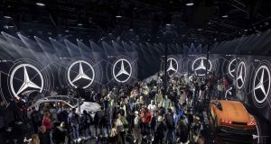 Hibino Deutschland setzte Mercedes-Benz in Szene