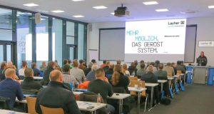 Fachtreffen bei Layher: Kolloquium und Stammtisch