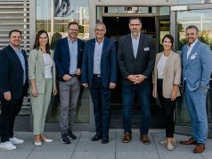 Systeam wird neuer Distributor für Philips Monitore Dominik Dütsch, Miriam Hirschi, Lutz Hardge (MMD), Volker Mitlacher, Lars Michelsen (MMD), Stefanie Hoydem und Matthias Mitlacher (von links, Foto: Systeam)