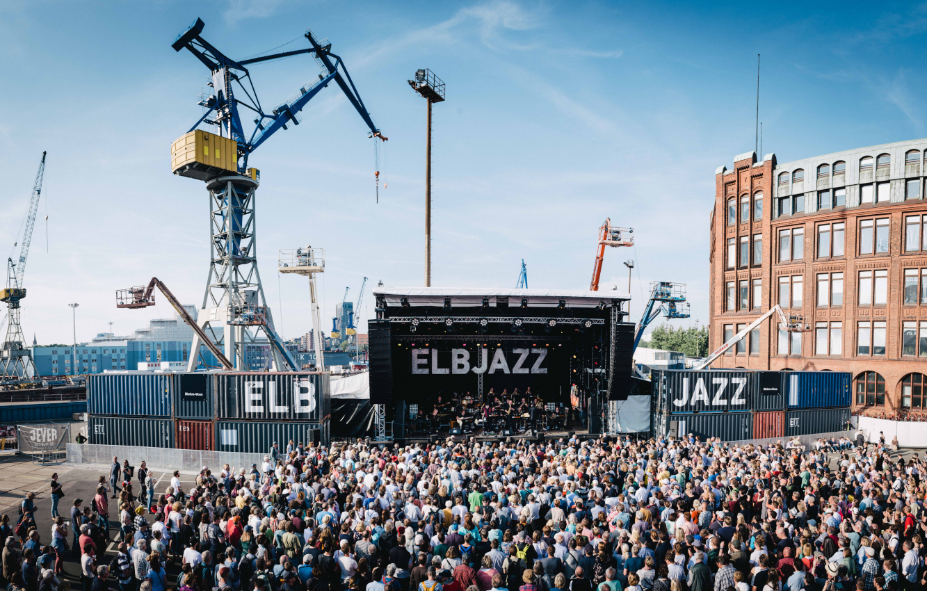 Das Elbjazz-Festival am Hamburger Hafen (Foto: Jens Schlenker) Das Elbjazz-Festival am Hamburger Hafen (Foto: Jens Schlenker)