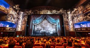 Epson unterstützt neue Cirque du Soleil-Show „Alizé“ in Berlin Epson unterstützt neue Cirque du Soleil-Show „Alizé“ in Berlin (Fotos: Anne-Marie Forker)