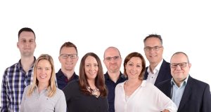 Riedel Networks strafft seine Führungsstruktur Timo Imbrogno, Julia Kirk, Dennis Frankhauser, Simone Krämer, Mario Druschba, Sabrina Sehrt, Timo Siebel und Uwe Wolff (von links, Foto: Riedel Networks)