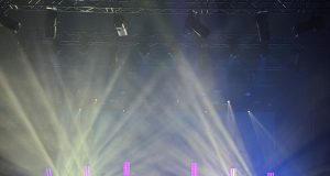 Studio-Look als Gestaltungselement auf Edo Saiyas Tour