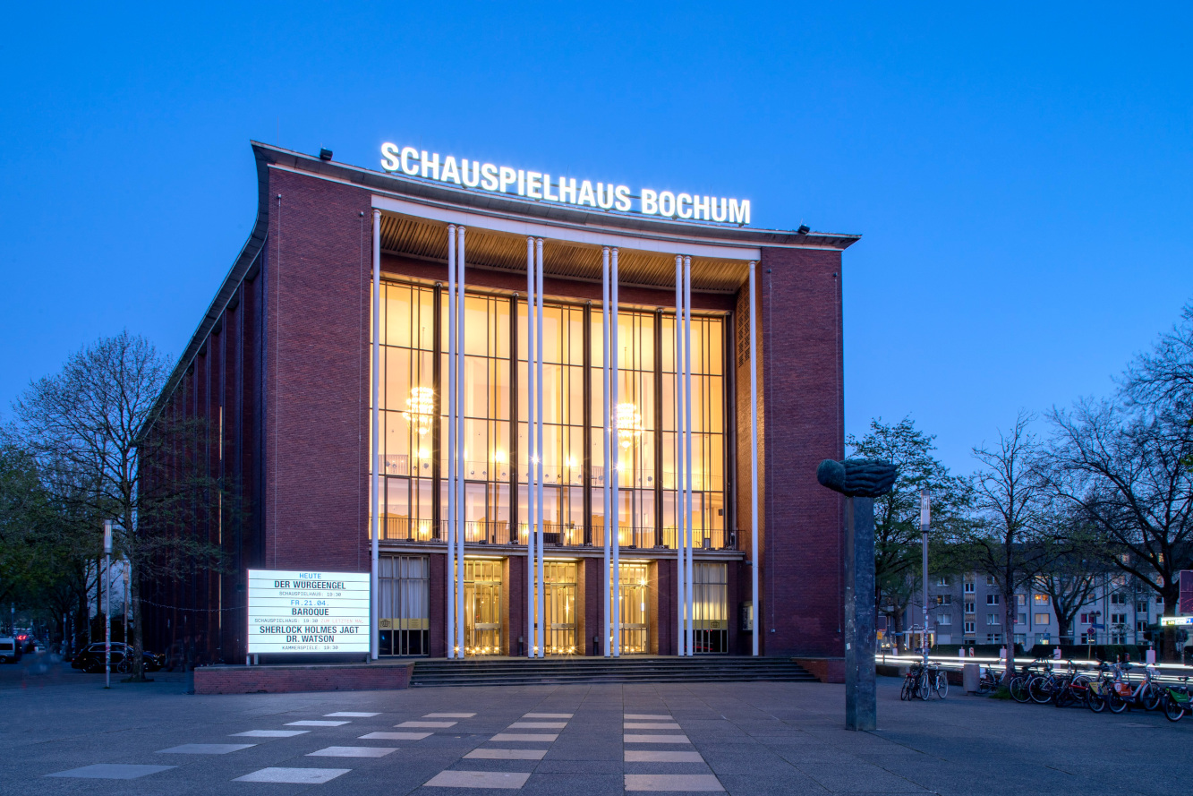 Coemar und VisionTwo modernisieren LED-Technik im Schauspielhaus Bochum (Fotos: Fabian Linden) Coemar und VisionTwo modernisieren LED-Technik im Schauspielhaus Bochum (Fotos: Fabian Linden)