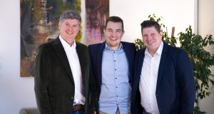 Thum + Mahr wird zu Broadcast Solutions Connect Martin Schwöri, Maximilian Breder und Bernhard Steinhoff (von links, Foto: Broadcast Solutions)
