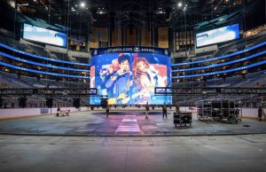 Lichtsystem in der Crypto.com Arena mit LILI-Technologie
