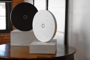 Neue Konferenzraum-Kits von Pleneo und Sennheiser (Fotos: Sennheiser)