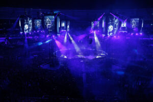 Metallica nutzt Robe iForte LTX bei der M72-Tour (Foto: Brett Murray)
