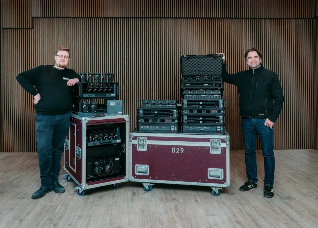 Fynn Heidutzek und Jan Grohmann-Falke (von links, Foto: Groh-P.A. Veranstaltungstechnik) Fynn Heidutzek und Jan Grohmann-Falke (von links, Foto: Groh-P.A. Veranstaltungstechnik)