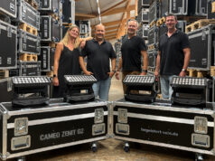 Kaiser Showtechnik erweitert Portfolio um Cameo Zenit W600 G2 Kati Eismann, Maxx Kaiser, Markus Jahnel und Lukas Hoffmann (von links, Foto: Adam Hall Group)