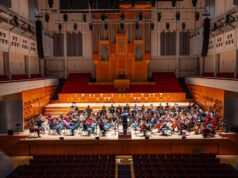 Muziekcentrum Enschede investiert in Robe-Geräte