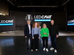 Studio Babelsberg eröffnet LEDCave by Rent Event Tec Jörg Bachmaier (CEO Studio Babelsberg), Katja Köstler (Studioleiterin LEDcave), Ministerin Martina Klement und Eike Wolf (Leitung Studiobetrieb Studio Babelsberg) (von links, Foto: Sebastian Gabsch for Studio Babelsberg)