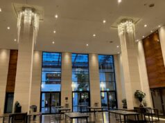 Electron Leuchten für das Maritim Hotel Düsseldorf Electron Leuchten für das Maritim Hotel Düsseldorf (Fotos: Feiner Lichttechnik)